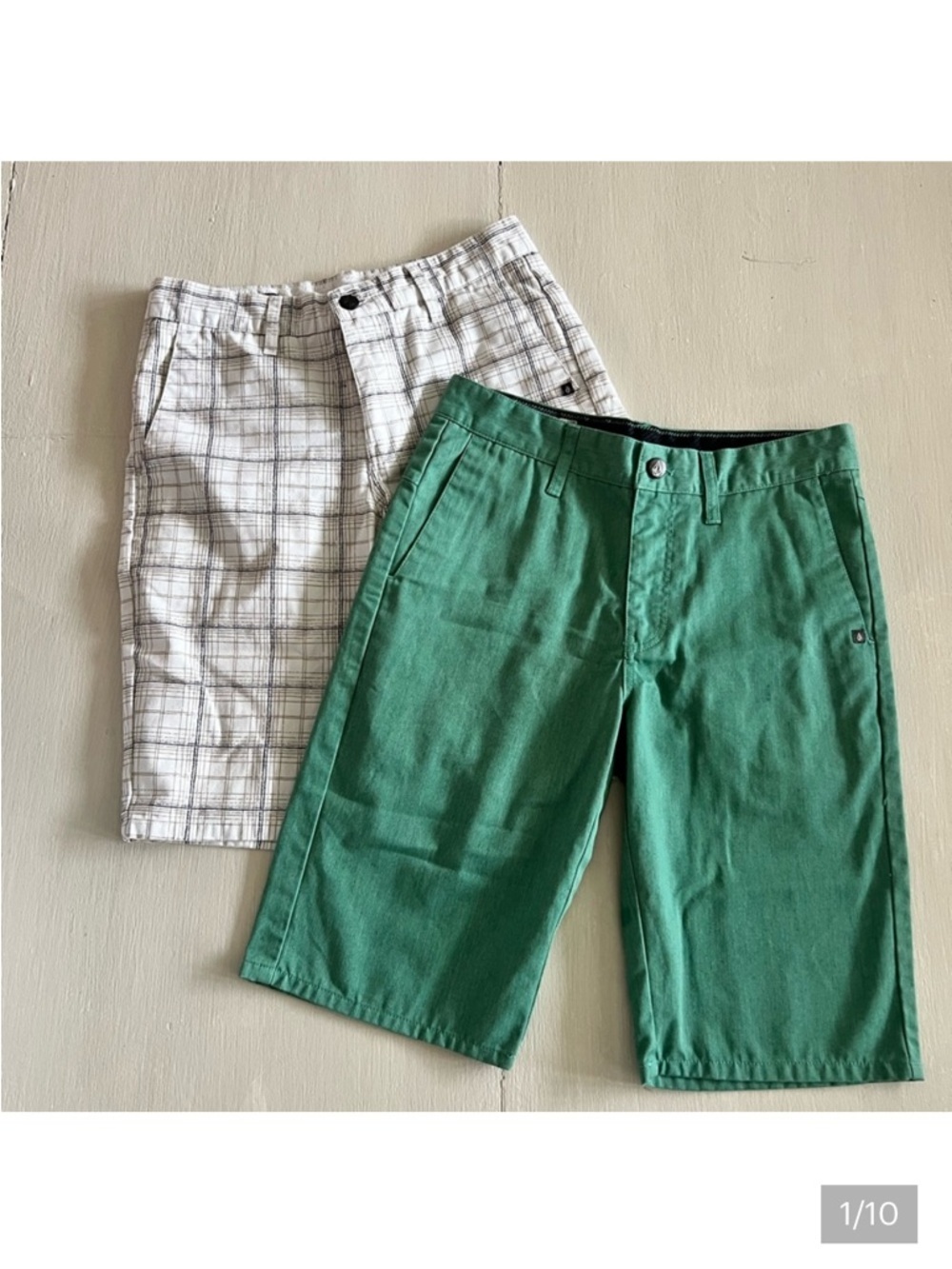 Volcom Men Chino Shorts Bundle of 2 Green & Plaid Skate Surf Flat Front Sz 28/29